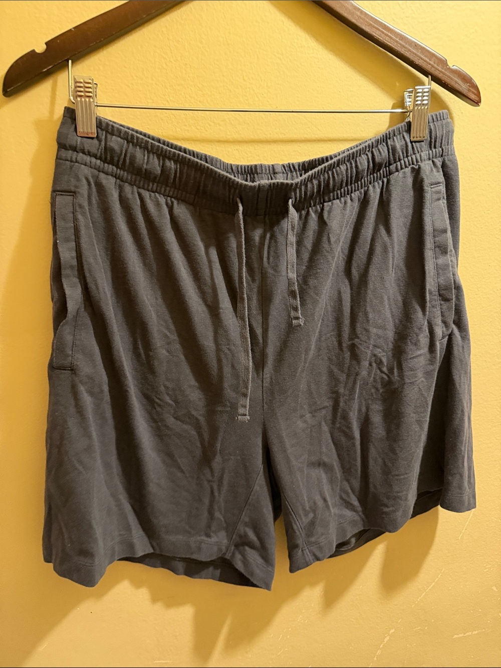 SKIMS Men's Athletic Drawstring Shorts — Charcoal